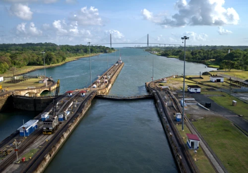 Kanał Panamski bije kolejne rekordy w tranzycie towarów. Pojawił się jednak kluczowy problem