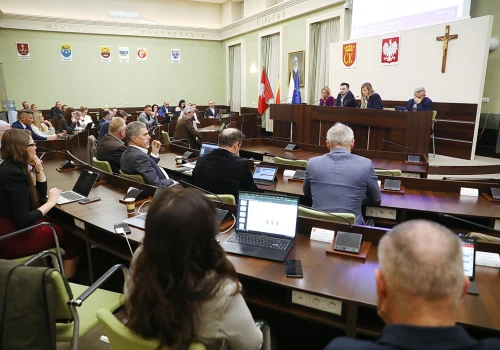 Będzie konsolidacja długu i będą inwestycje. Jest decyzja