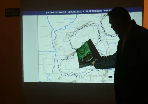 Wiatraki pod samym zamkiem Grodziec? Inwestor opublikował mapę