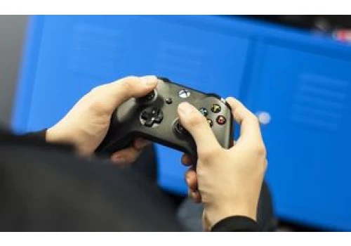 Xbox nowej generacji w 2028 r.? Cena może sięgnąć 1800 dolarów