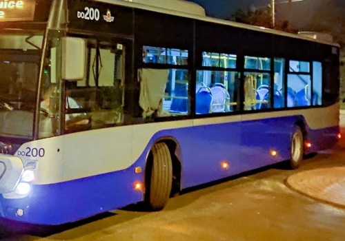 Wypadek na Kościuszki. Rowerzysta zderzył się z autobusem