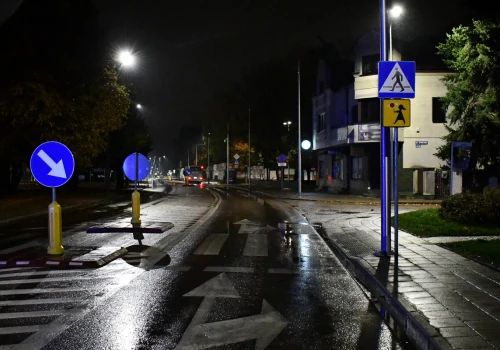 Potrącenie 15-letniej pieszej na przejściu. Policja apeluje o ostrożność
