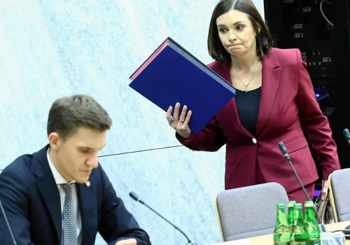 Komisja przyjęła raport końcowy ws. Pegasusa. 