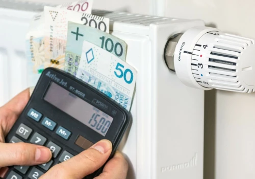 Ekspert wskazuje koszty ogrzewania w sezonie 2026/27. Polacy dowiadują się o dopłatach za późno