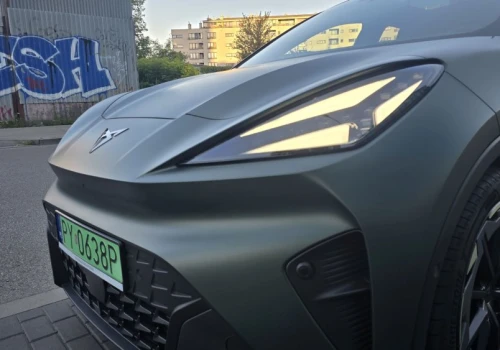 Cupra Raval to prawdziwy elektryczny gokart. Ma 226 KM i wygląda jak z gry