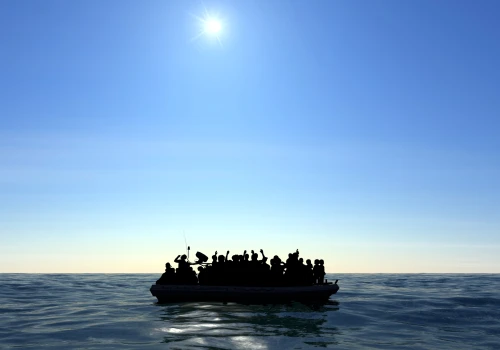Ponad 3000 ofiar vs pół miliarda USD. Bilans przemytu migrantów do Europy na morzu