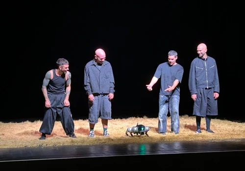 Hiszpański cyberpies na scenie. Kolejny dzień kieleckiego festiwalu teatralnego