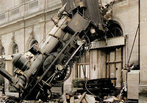 Katastrofa na dworcu Gare Montparnasse (1895) – najsłynniejsza katastrofa kolejowa