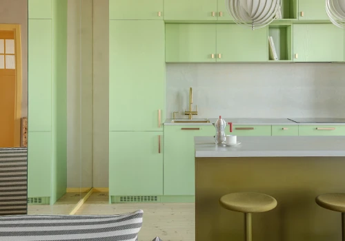 WNĘTRZE TYGODNIA: Ten pastelowy apartament powstał dla mamy i syna. Za kilka lat zamieni się w kawalerkę