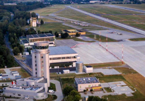 Nowy pas startowy na lotnisku w Balicach wciąż pod znakiem zapytania