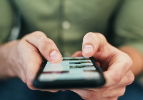 ARMIR kupuje usługi GSM i smartfony za 7 mln zł