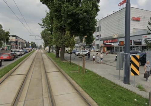Znana adwokat z Częstochowy wpadła BMW na plac. Ma dwa sądowe zakazy. Lekarze nie pozwalają jej przesłuchać