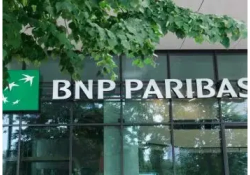 Hakerzy wykorzystali Claude i Groka do ataków na ponad 400 instytucji finansowych