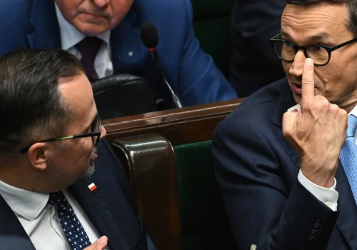 Ludzie Morawieckiego wprowadzili PiS w błąd? Posłowie Kaczyńskiego czują się oszukani