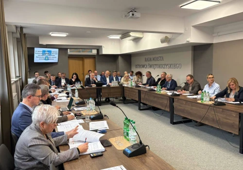 Ostrowiec się wyludnia. Co roku ubywa około tysiąca mieszkańców
