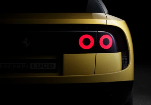 Ferrari Luce kosztuje więcej niż Rolls-Royce w USA. Oto oficjalny cennik elektryka z Maranello