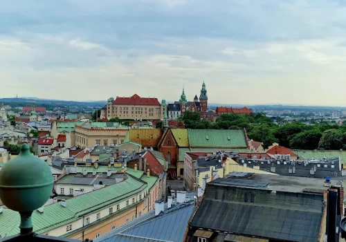 Ciemne chmury nad budżetem Krakowa. W miejskiej kasie brakuje niemal 400 mln zł