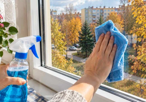 Moja mama miała rację. Ten jeden produkt za 4 zł myje okna lepiej niż chemia