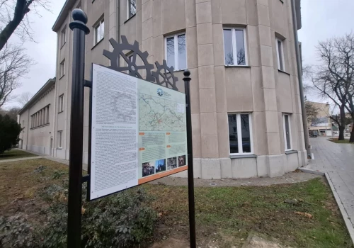 Gmina Ostrowiec musi dopłacić za przebudowę Centrum Tradycji Hutnictwa