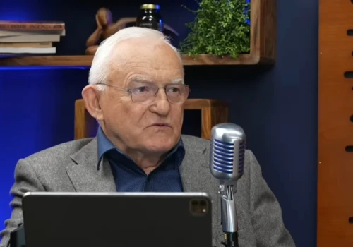 Rada Obwodowa Lwowa gloryfikuje UPA i Szuchewycza. Były premier wylicza inne przypadki banderyzmu