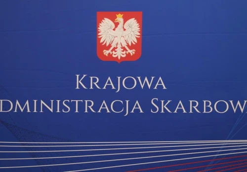 Skarbówka straci część uprawnień. Sejm ograniczył dostęp do kont bankowych