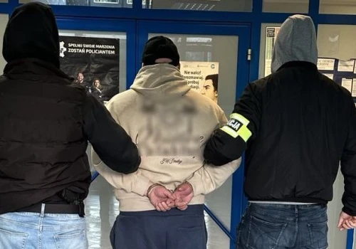 Areszt za napaść z nożem i kradzież
