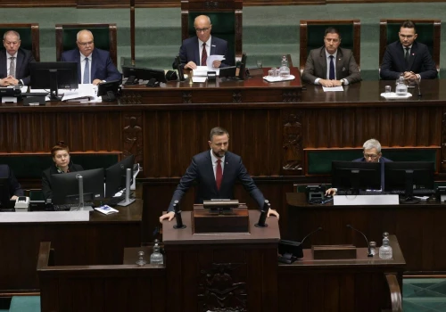 Sejm odrzucił projekt PSL. Kosiniak-Kamysz zapowiada kolejny krok. Mówi o limicie dla posłów