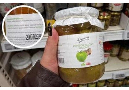 W Auchan znalazłam nietypową kiszonkę za 10 zł. Skład jest krótki i konkretny