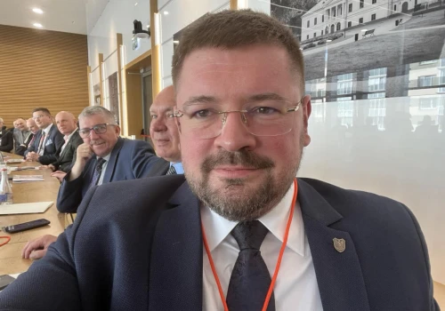 Poseł był u Kukiza i w PiS, teraz Tomasz Rzymkowski przeszedł do Konfederacji