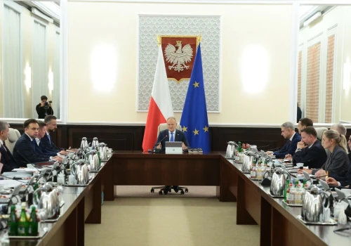 Głosy z rządu po decyzji Pełczyńskiej. 