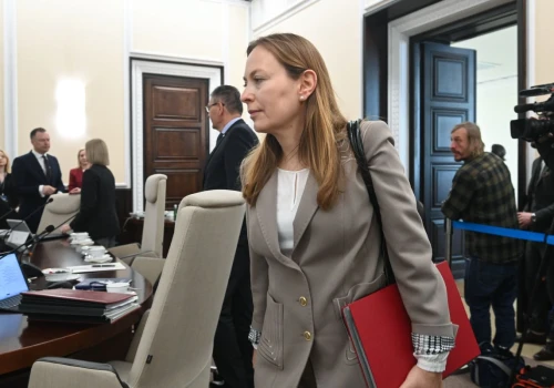Minister odchodzi z rządu Tuska. „Dowiedzieliśmy się z mediów. Zaskakująca rezygnacja”