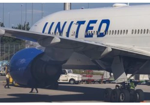 Boeing 777 gwałtownie traci kilometr wysokości. Cztery stewardesy ranne
