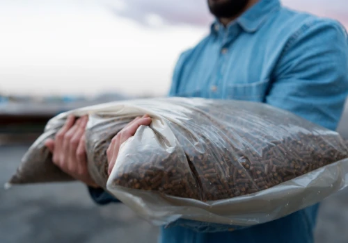 Pellet czy pompa ciepła? To samo ciepło, 5 tys. zł różnicy rocznie