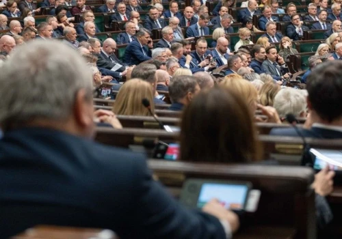 Policja i ABW z nowymi uprawnieniami. Ustawa trafi do prezydenta