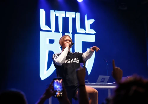 Szalone muzyczne show Little Big w Krakowie. Tak było w Hype Parku