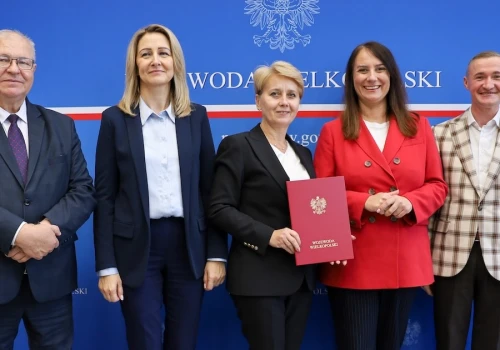 Prawie 4,1 mln zł na drogi w Koninie i powiecie. Podpisali umowy