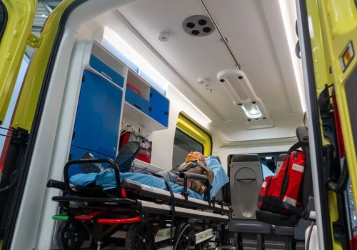 Ważne wsparcie dla Podkarpacia. Do Jasionki trafił nowy ambulans