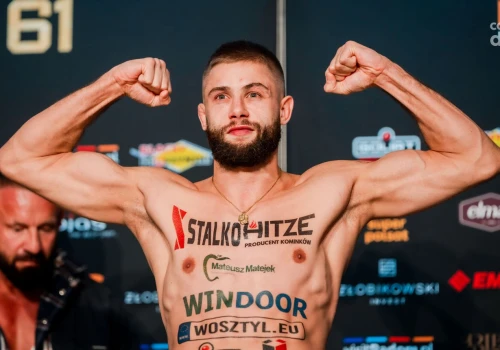 Piotr Kacprzak z dodatkowym punktem i połową gaży rywala. Ceremonia ważenia za nami