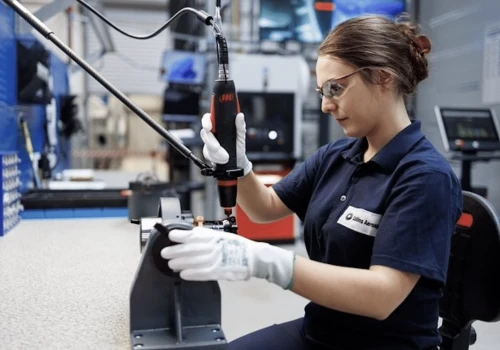 RTX’s Collins Aerospace rekrutuje do programu szkoleniowego. Uczestnicy otrzymają wynagrodzenie