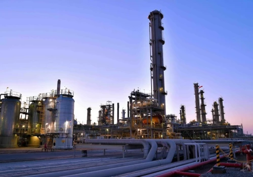 Aramco szuka dostępu do państwowych magazynów ropy za granicą