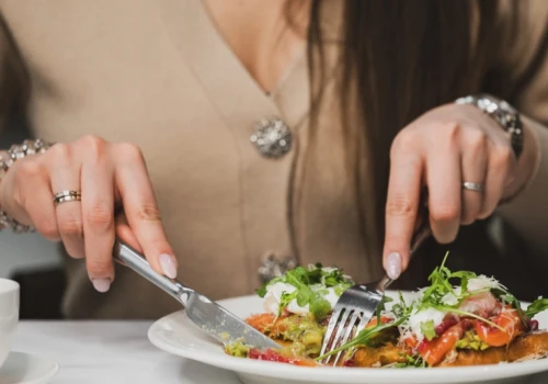 Na śniadanie zamiast jajek. Ten produkt ma nawet 26 g białka w 100 g