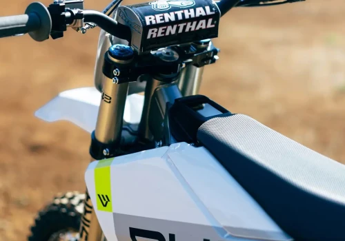 Lekki motocykl elektryczny zamiast wielkiego adventure? To pomysł, który o dziwo mi się podoba