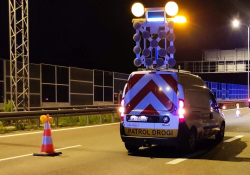Wstrzymano ruch na obwodnicy Lublina. Pojazdy kierowane są objazdem przez miasto
