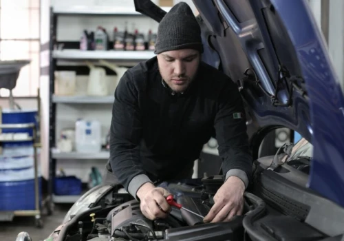 Dobry mechanik na Bemowie – jak go znaleźć i na co zwrócić uwagę