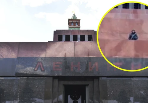 Niecodzienny widok w centrum Moskwy. Łowcy dronów na mauzoleum Lenina