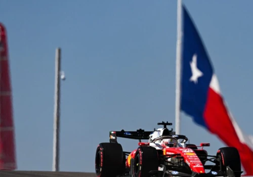 Leclerc pokonał Antonellego o zaledwie 0,042 sekundy w FP2. Piątek padł łupem Ferrari