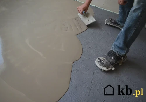 5, 6 czy 8 cm wylewki? Ta różnica może zdecydować, czy podłoga zacznie pękać