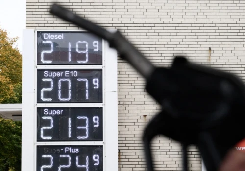 Kierowcy w Europie mają sposób na drogie paliwa. Polska na szarym końcu