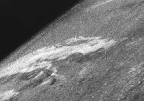 Pierwsze zdjęcie Ziemi wykonane z Kosmosu