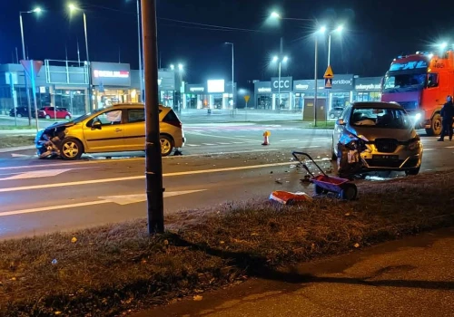 Zderzenie Seata z Peugeotem na Przemysłowej w Świdnicy